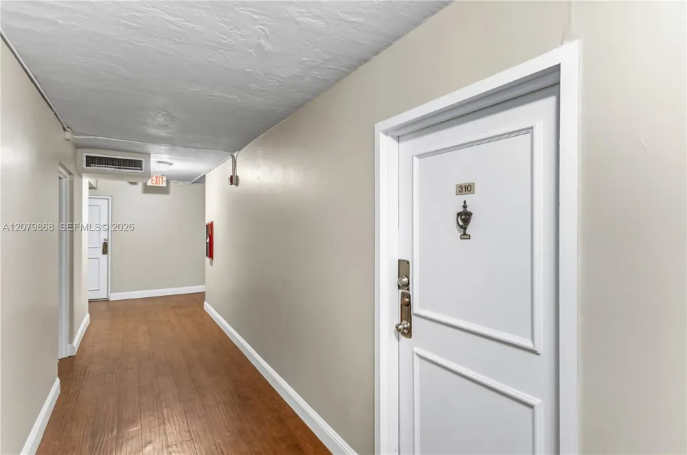 7300 NW 17th St #310 Plantation, FL 33313