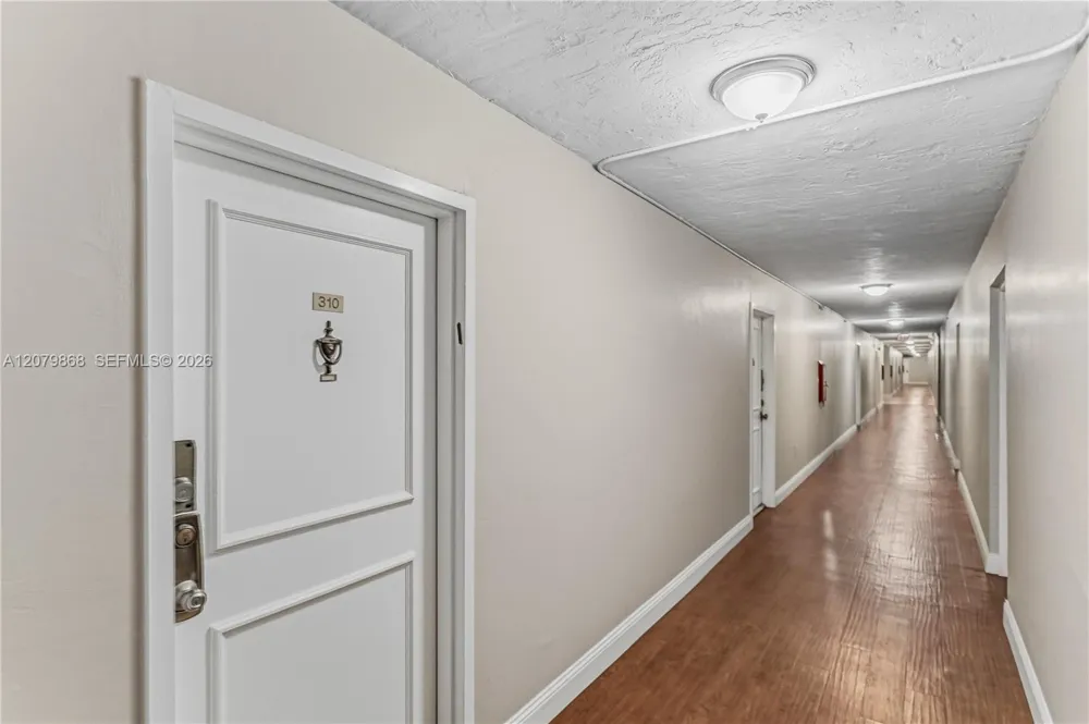 7300 NW 17th St #310 Plantation, FL 33313