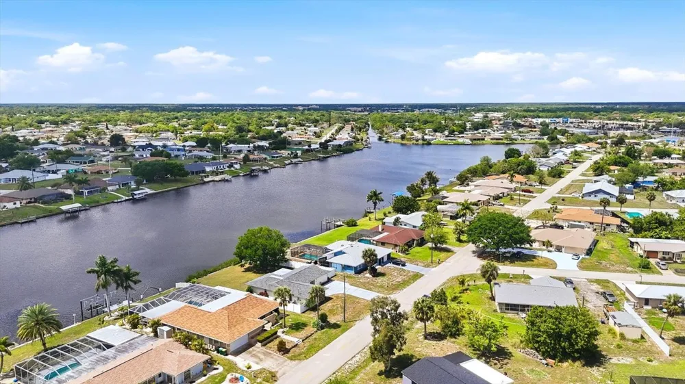 814 ELLICOTT CIRCLE NW Port Charlotte, FL 33952