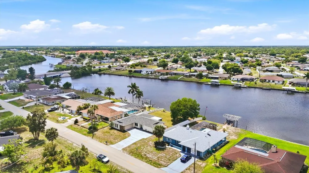 814 ELLICOTT CIRCLE NW Port Charlotte, FL 33952