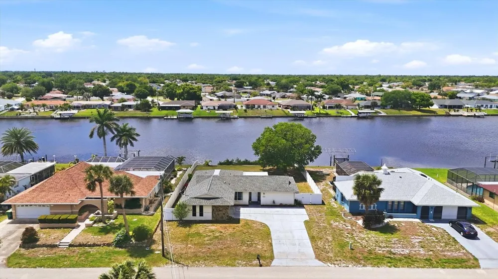 814 ELLICOTT CIRCLE NW Port Charlotte, FL 33952
