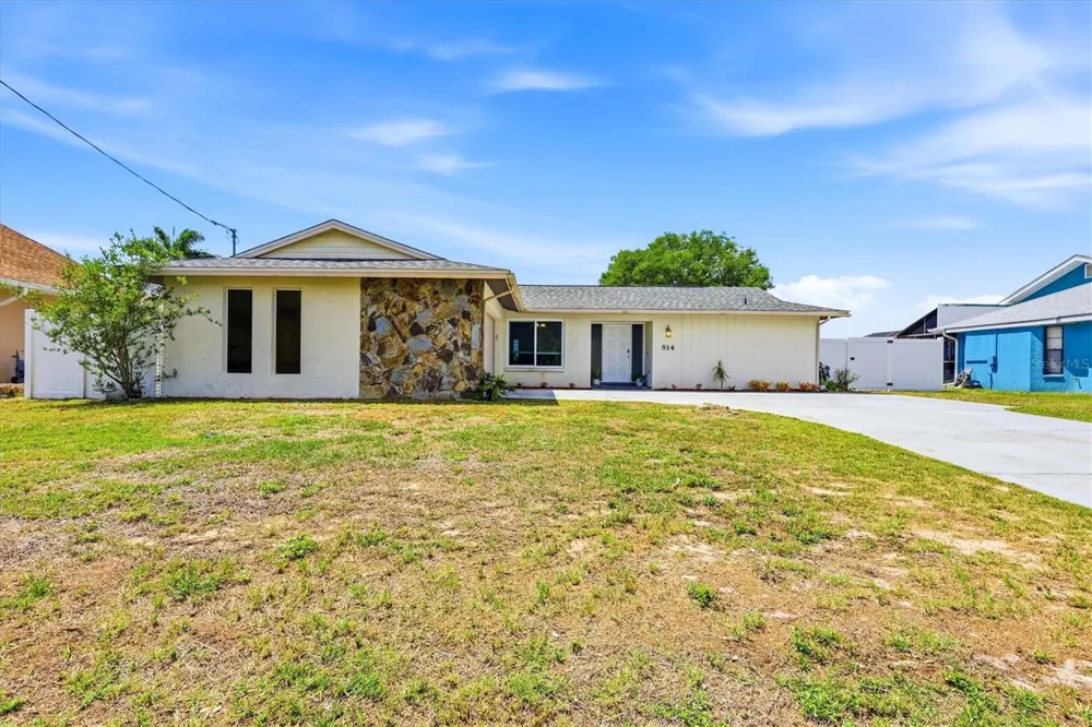 814 ELLICOTT CIRCLE NW Port Charlotte, FL 33952