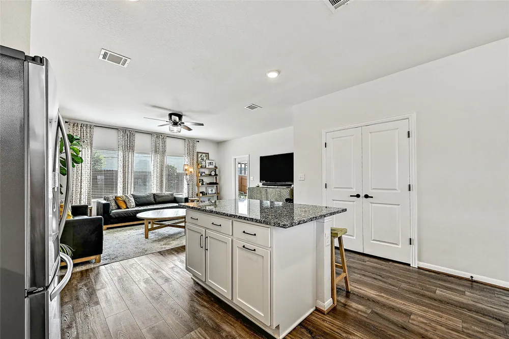 201 Greenthread Drive Liberty Hill, TX 78642