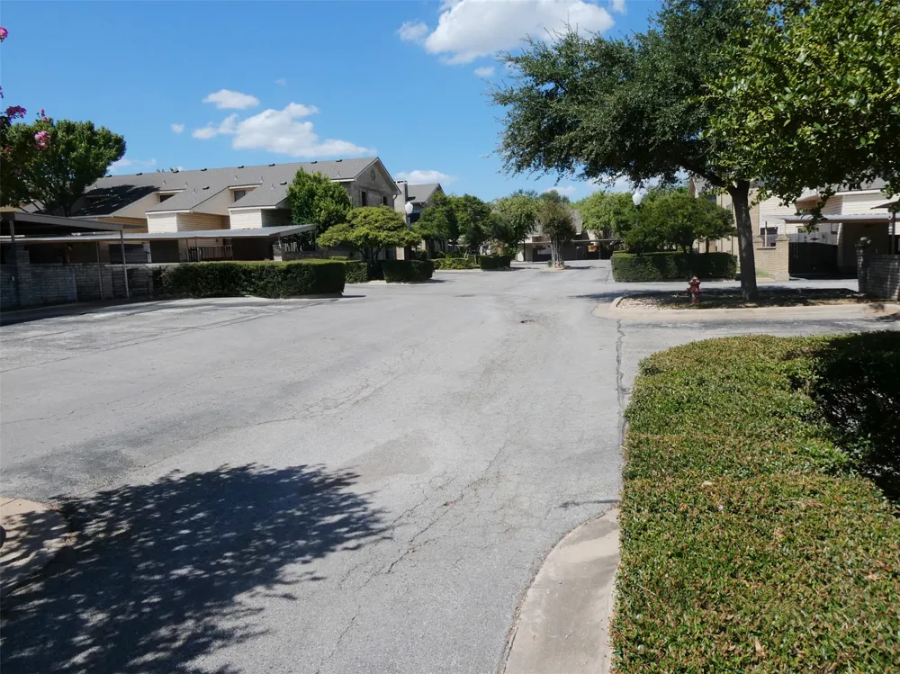 8400 JAMESTOWN DRIVE #204 Austin, TX 78758