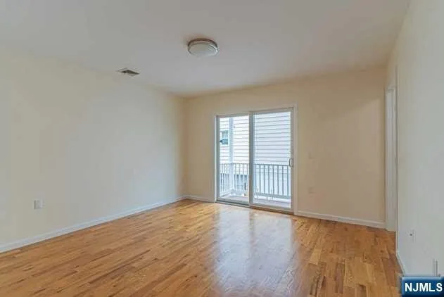 453 Park Avenue 1 Fairview, NJ 07022