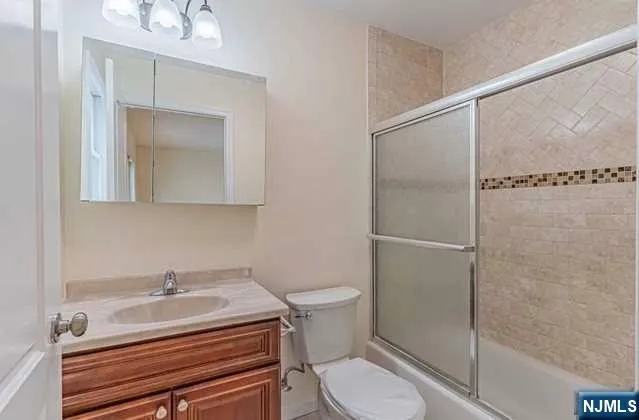 453 Park Avenue 1 Fairview, NJ 07022