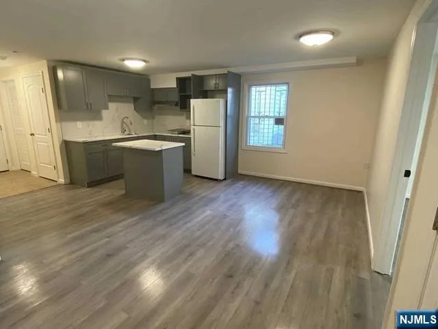 453 Park Avenue 1 Fairview, NJ 07022