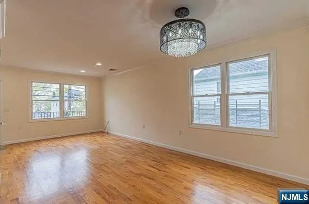 453 Park Avenue 1 Fairview, NJ 07022