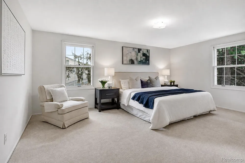 4855 Thorntree Drive West Bloomfield Charter Township, MI 48322