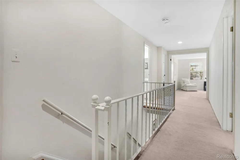 4855 Thorntree Drive West Bloomfield Charter Township, MI 48322