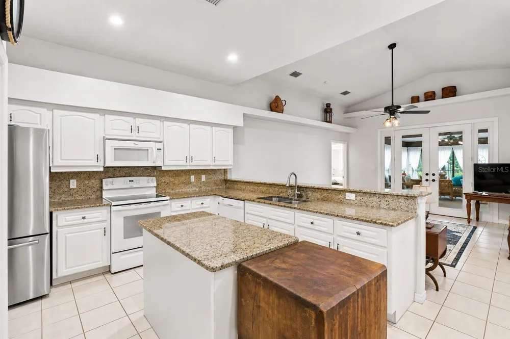 1518 FISHING LAKE DRIVE Odessa, FL 33556