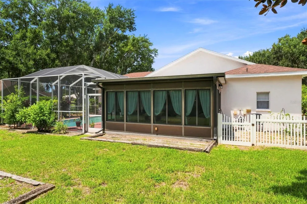 1518 FISHING LAKE DRIVE Odessa, FL 33556