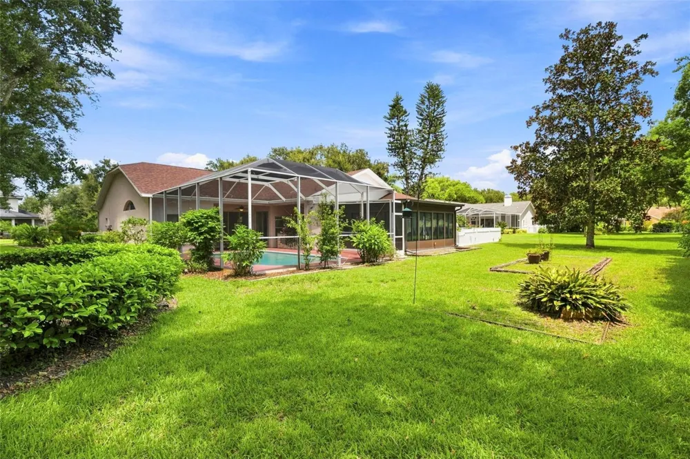 1518 FISHING LAKE DRIVE Odessa, FL 33556
