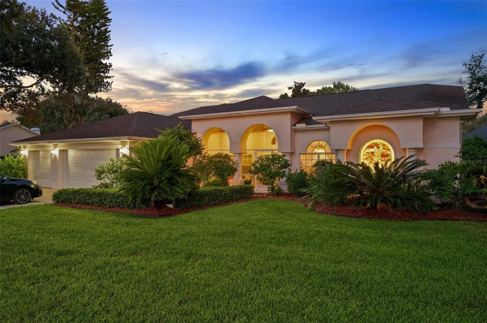 1518 FISHING LAKE DRIVE Odessa, FL 33556