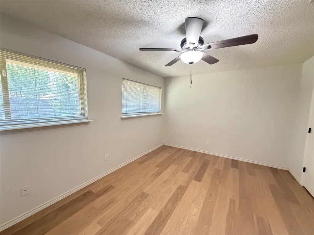 1012 Purdue Drive Arlington, TX 76012