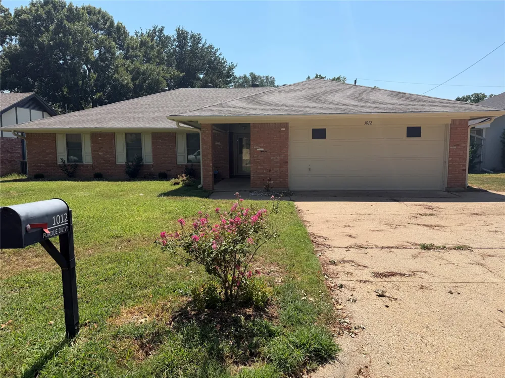1012 Purdue Drive Arlington, TX 76012