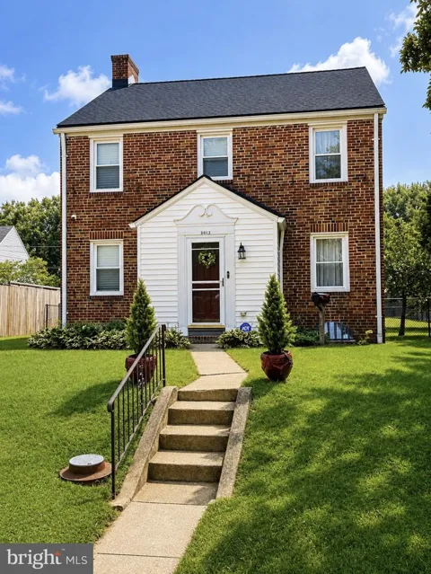 3012 DUNMORE ROAD
