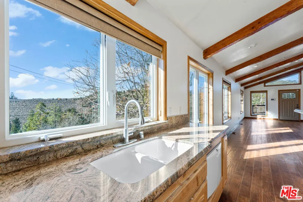 595 Elder Drive Cedar Glen, CA 92321