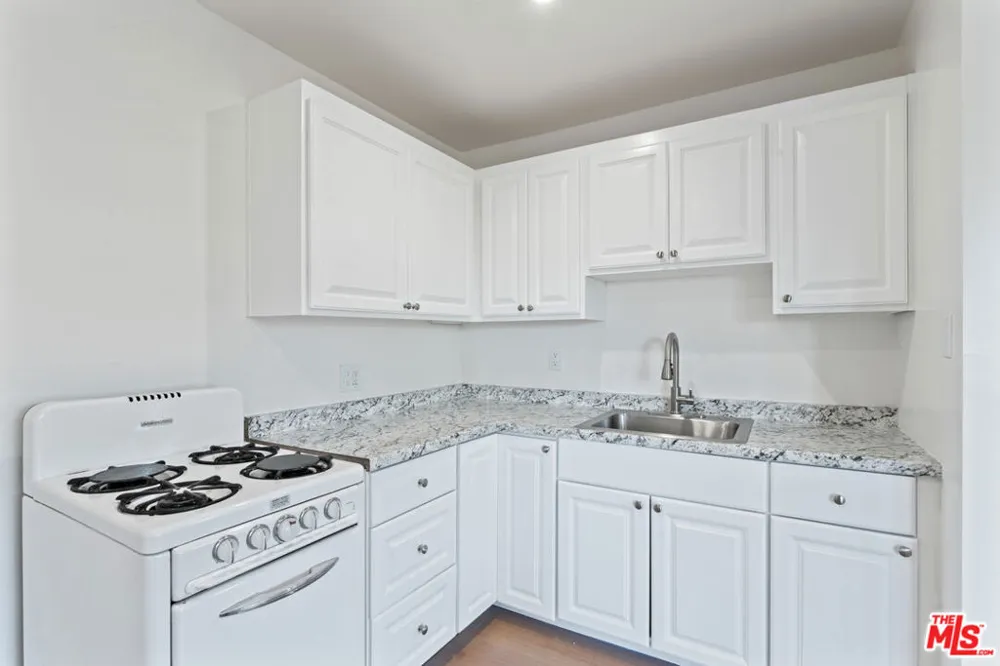 595 Elder Drive Cedar Glen, CA 92321