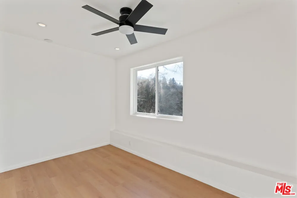 595 Elder Drive Cedar Glen, CA 92321