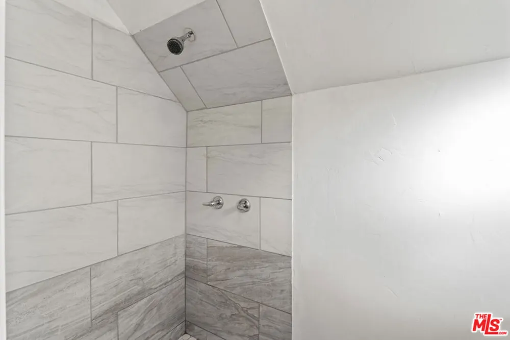 595 Elder Drive Cedar Glen, CA 92321