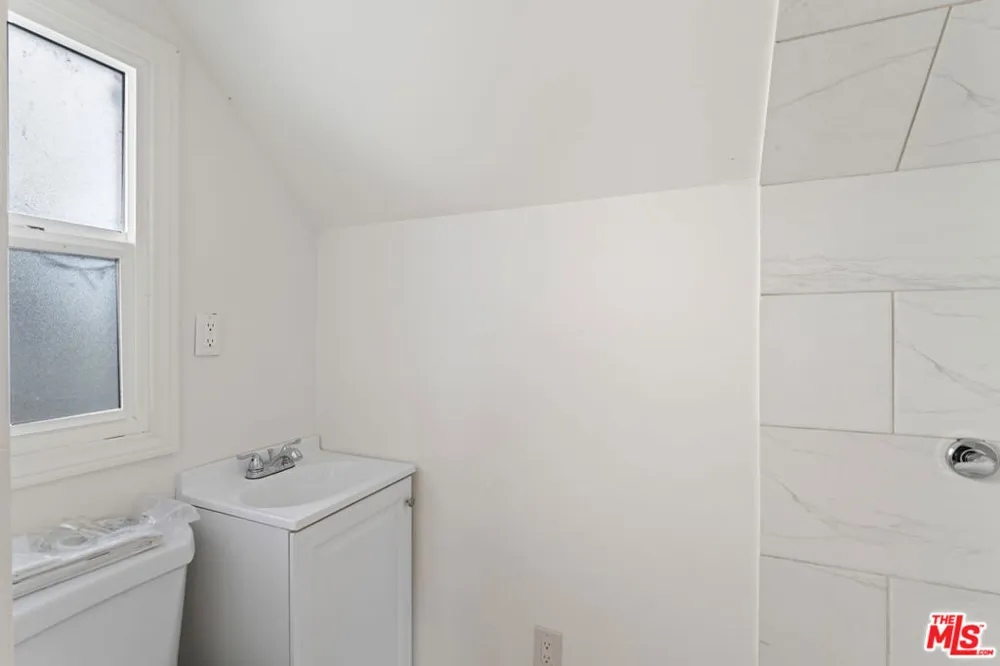 595 Elder Drive Cedar Glen, CA 92321