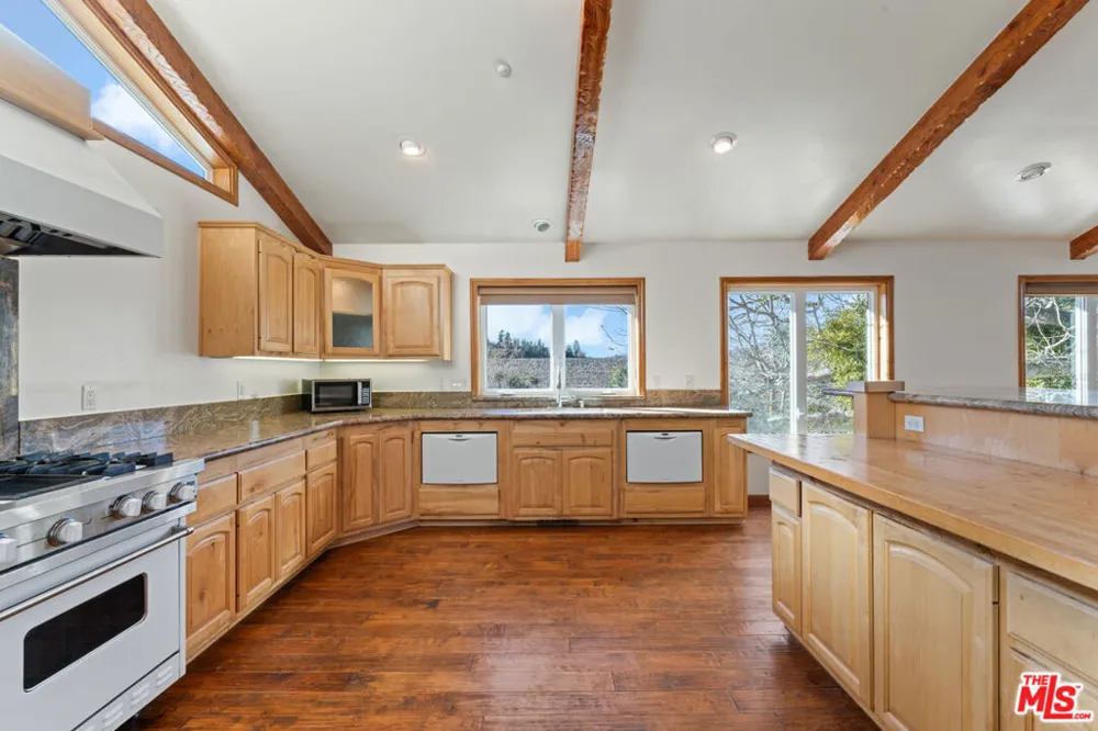 595 Elder Drive Cedar Glen, CA 92321