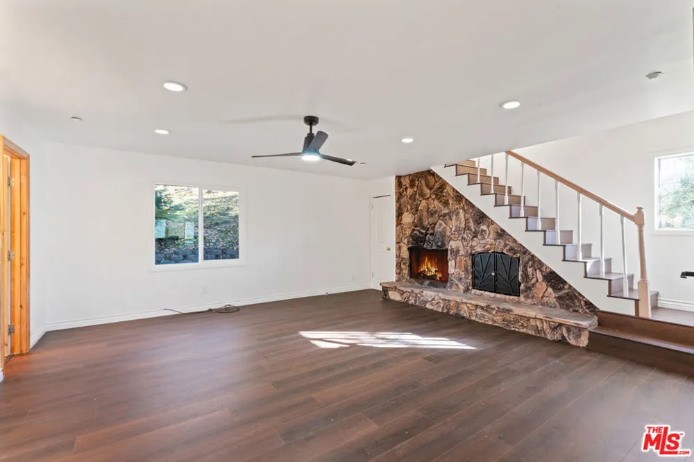 595 Elder Drive Cedar Glen, CA 92321