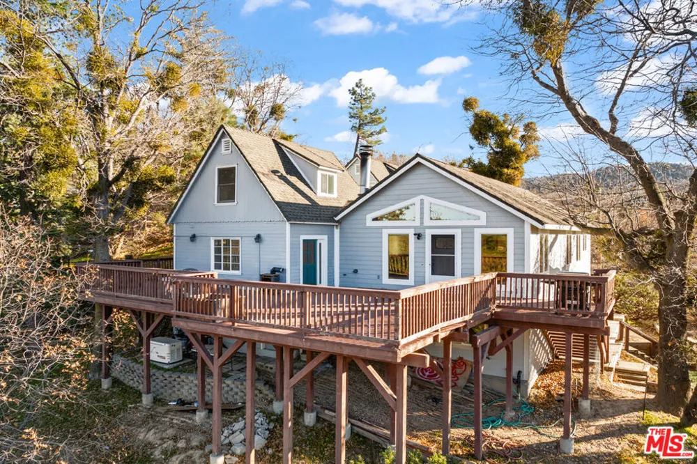 595 Elder Drive Cedar Glen, CA 92321