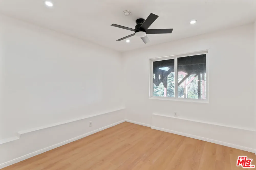 595 Elder Drive Cedar Glen, CA 92321