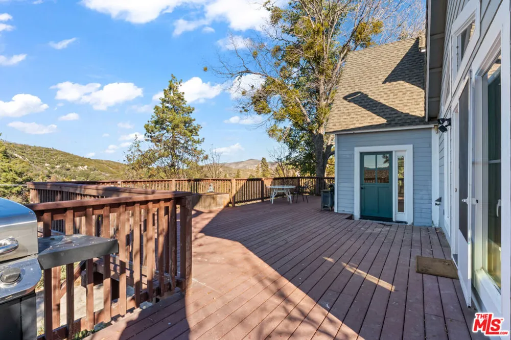 595 Elder Drive Cedar Glen, CA 92321
