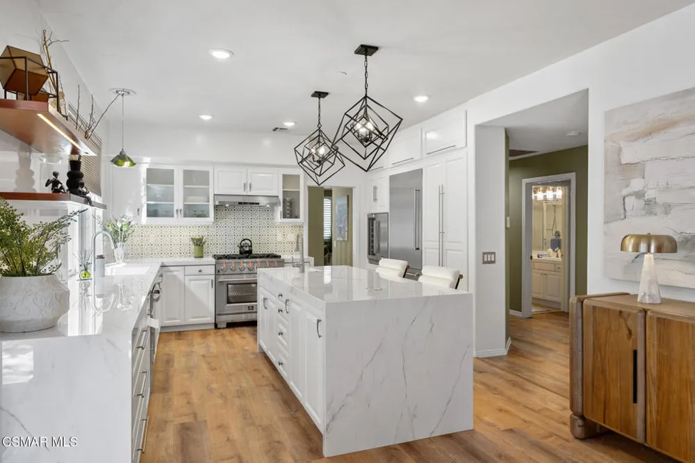 24587 Lola Lane Newhall, CA 91321