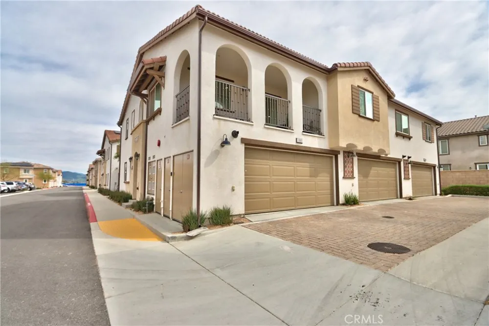 28397 Partridge Way Murrieta, CA 92563