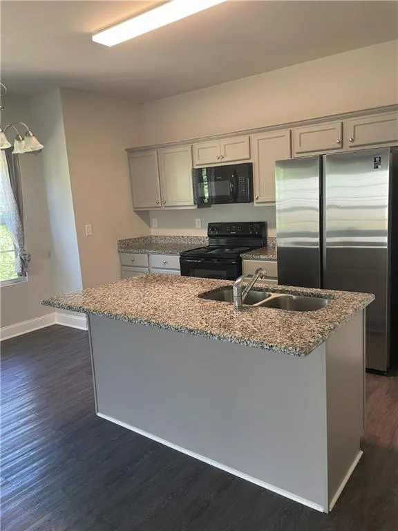 410 Katie Lane Commerce, GA 30529