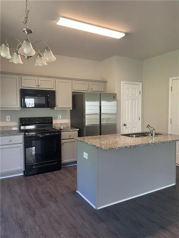 410 Katie Lane Commerce, GA 30529