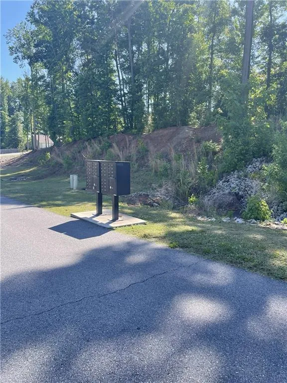 410 Katie Lane Commerce, GA 30529