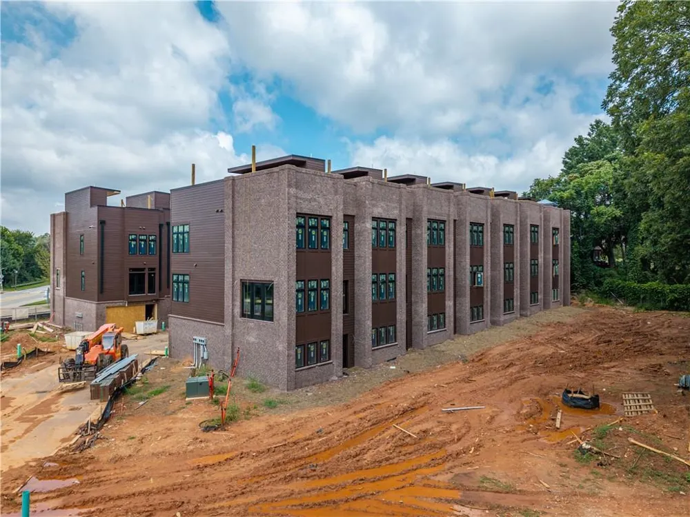 585 Parkview Way SW Atlanta, GA 30310
