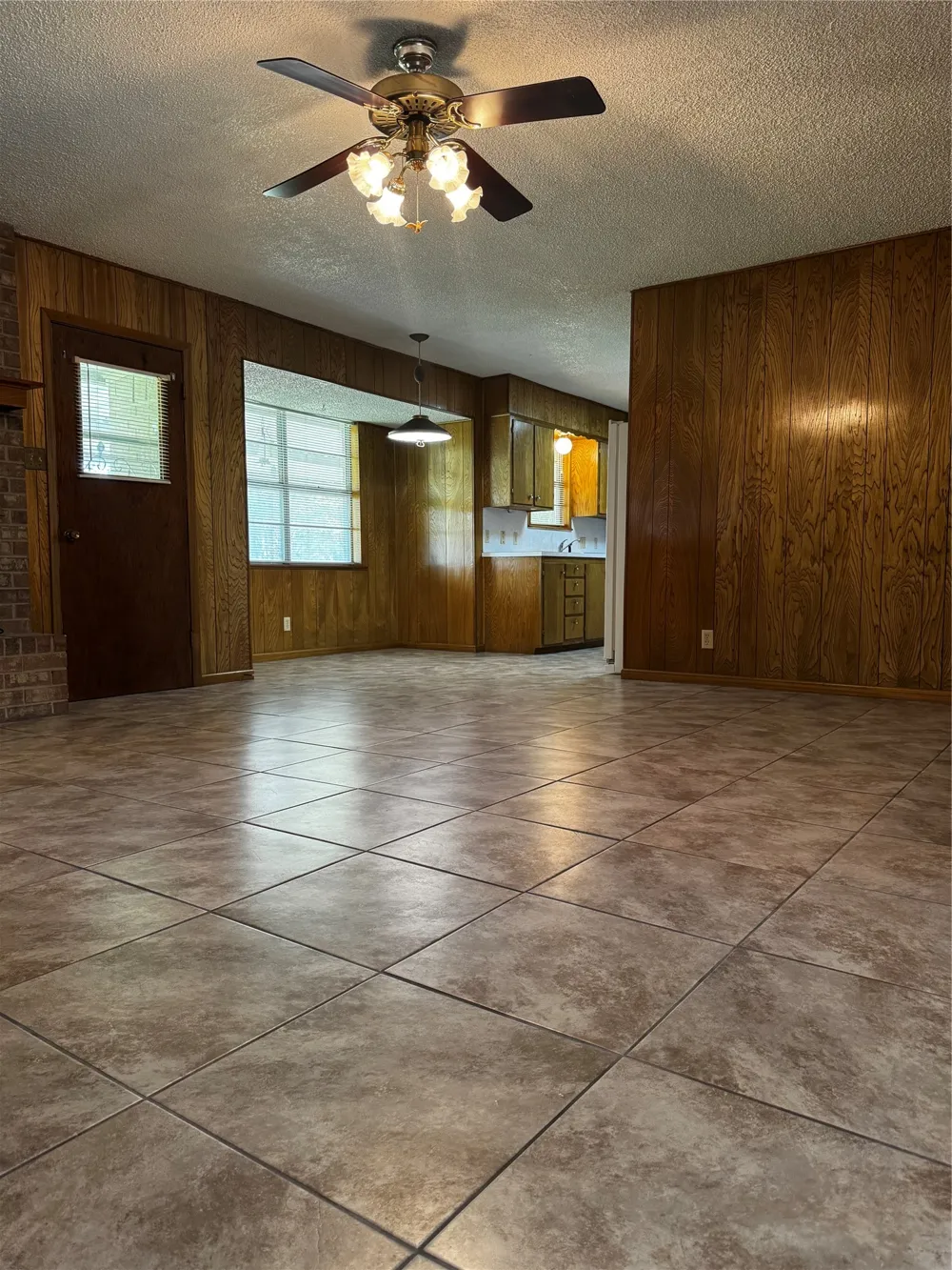 4407 Mcarthur Circle Brownwood, TX 76801