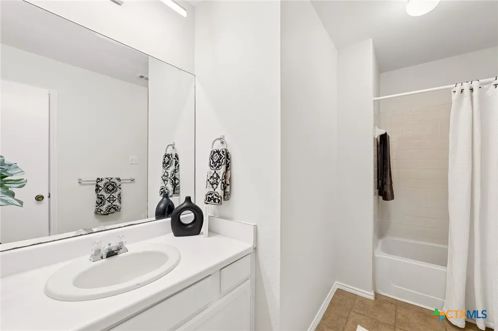 7003 Tesoro Trail Austin, TX 78729