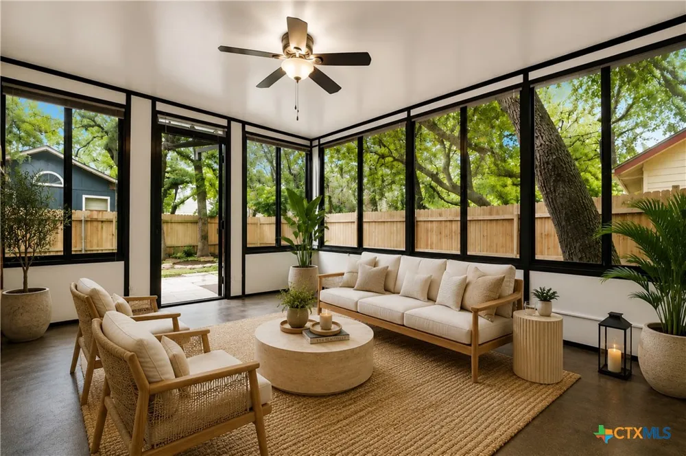 7003 Tesoro Trail Austin, TX 78729