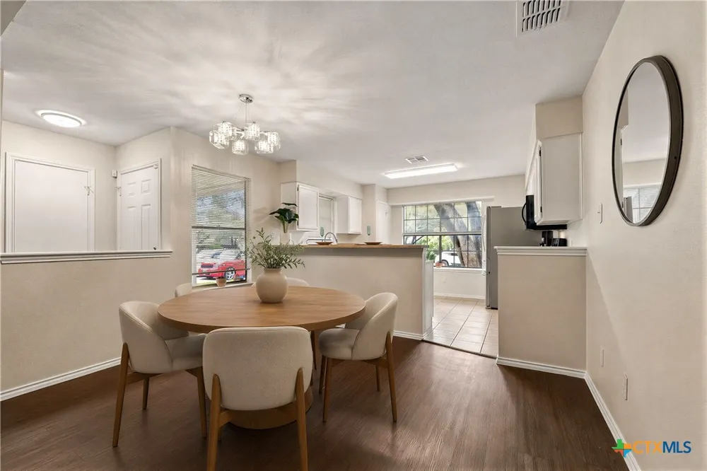 7003 Tesoro Trail Austin, TX 78729