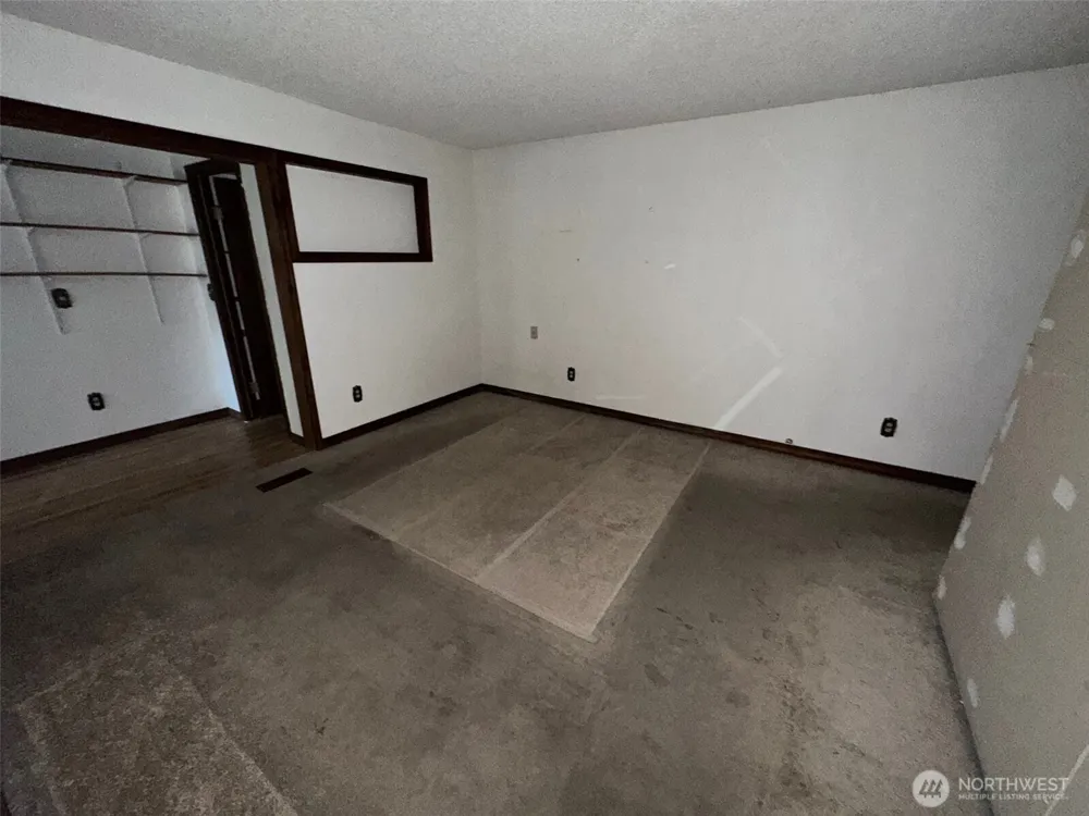 34 E Glass Avenue Spokane, WA 99207