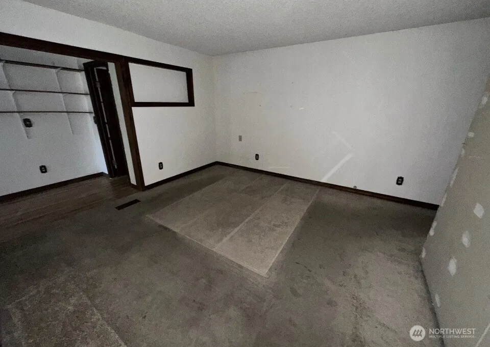 34 E Glass Avenue Spokane, WA 99207