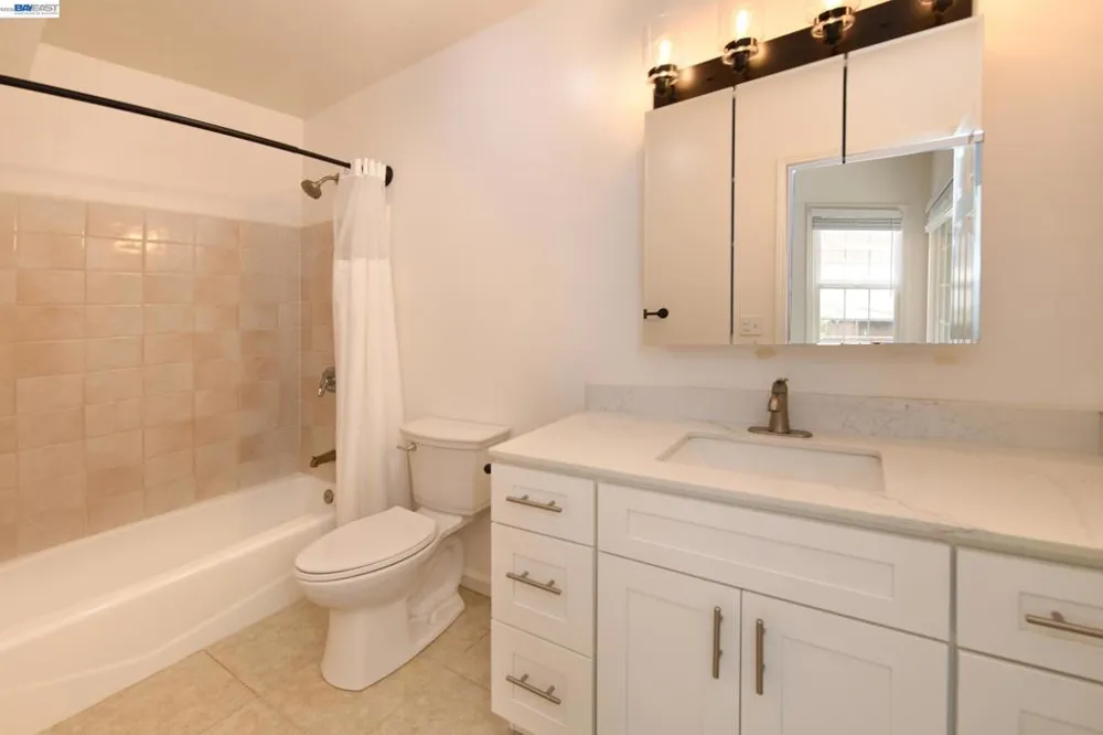 534 Adams St Albany, CA 94706