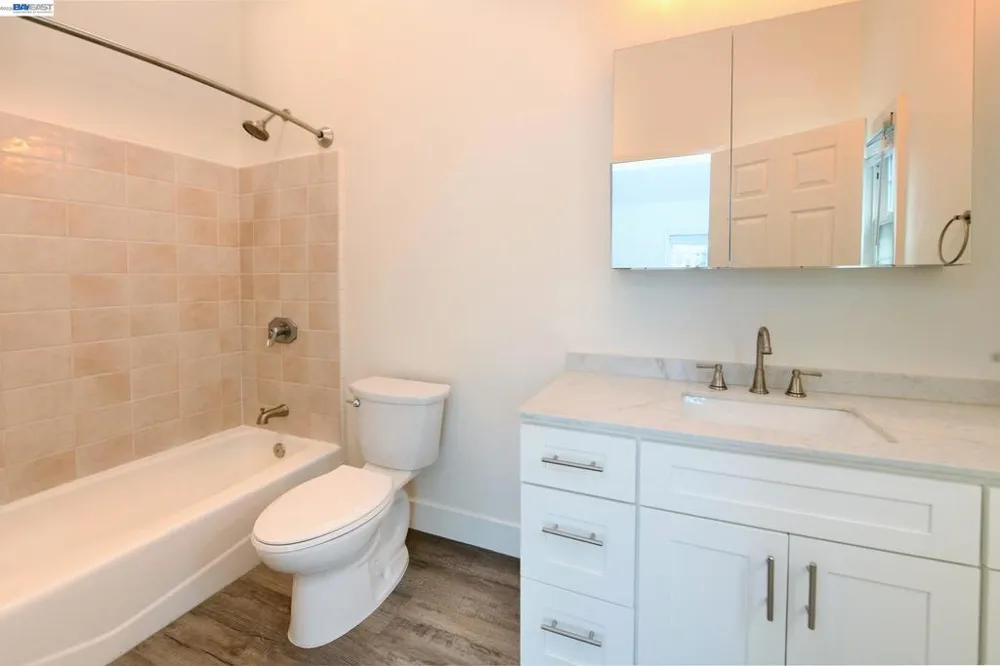534 Adams St Albany, CA 94706