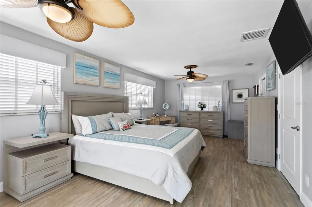 3142 W VINA DEL MAR BOULEVARD St Pete Beach, FL 33706