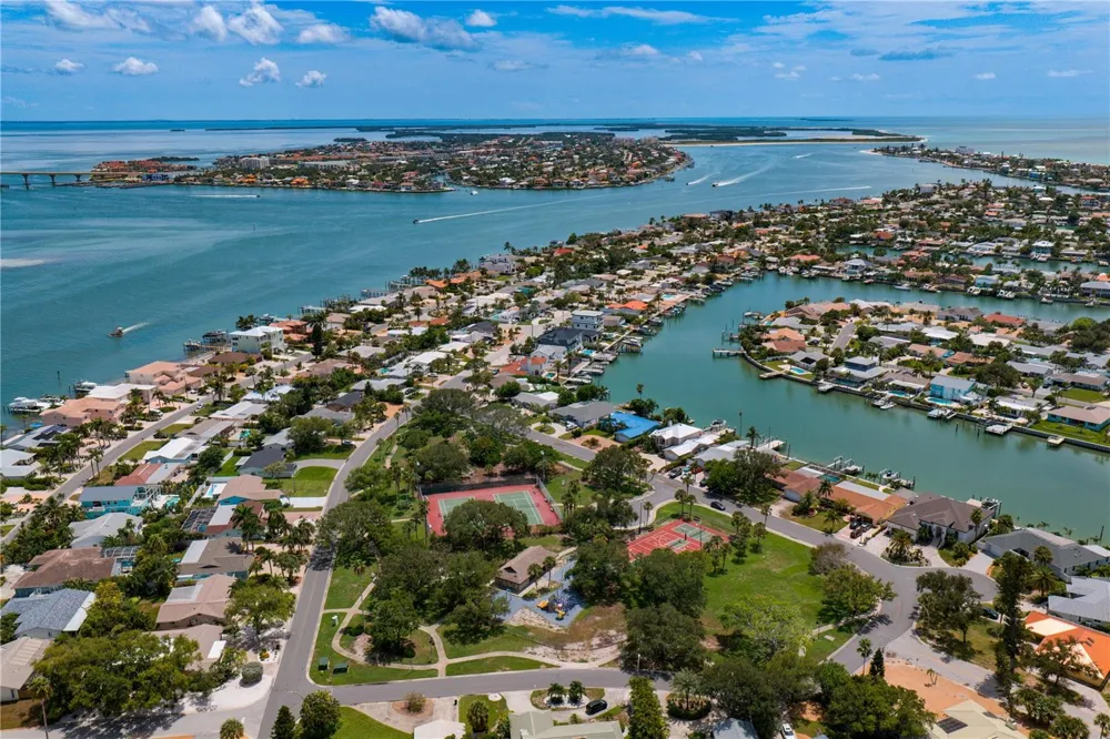 3142 W VINA DEL MAR BOULEVARD St Pete Beach, FL 33706