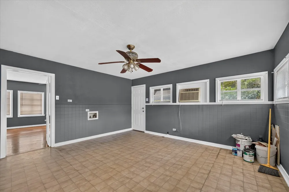 1211 S Montclair Avenue Dallas, TX 75208