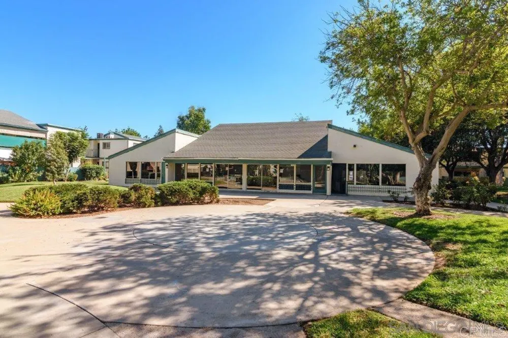 1817 E Grand Avenue #77 Escondido, CA 92027