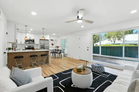 1817 E Grand Avenue #77